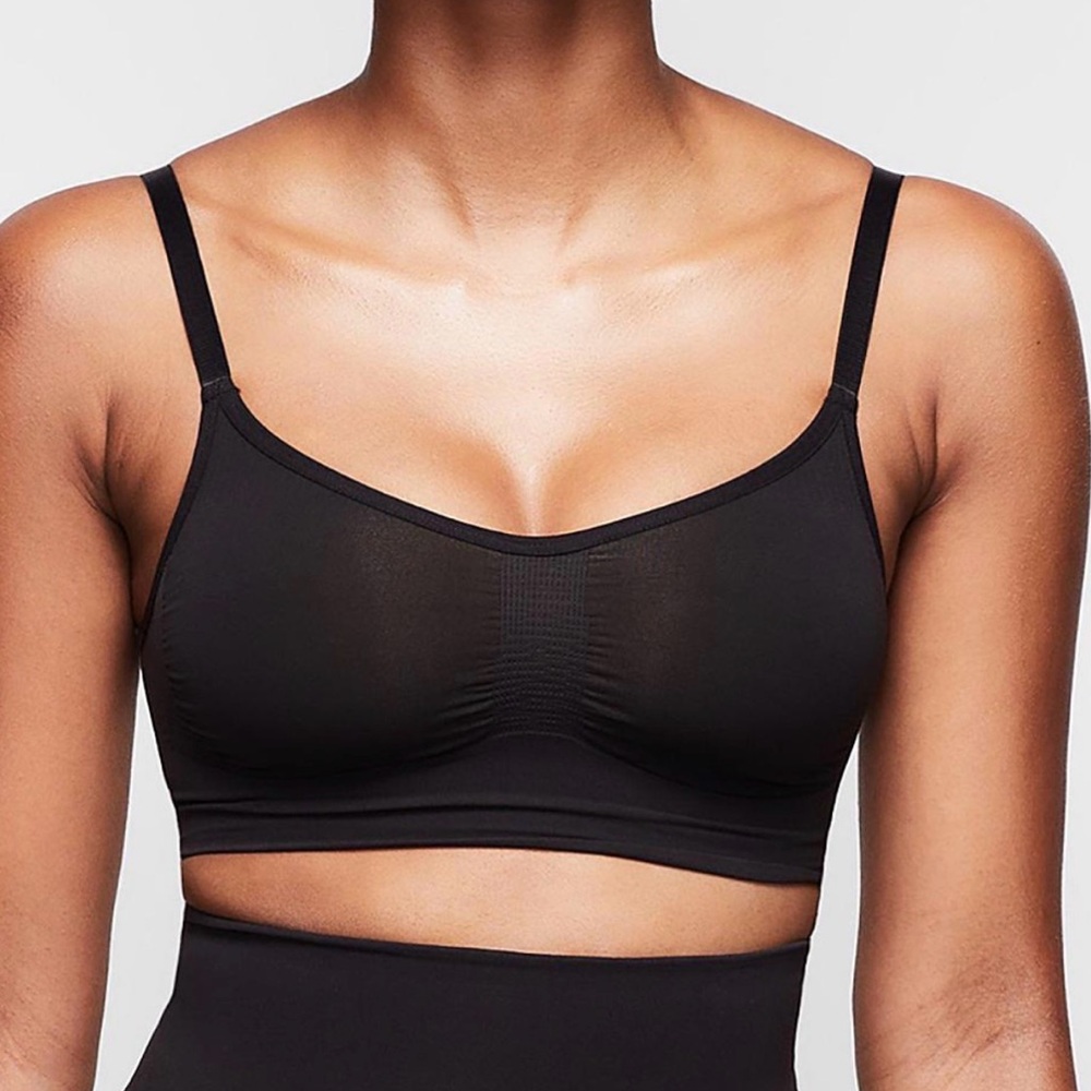 SKIMS' Lightweight Seamless Sculpt Bralette Black XL